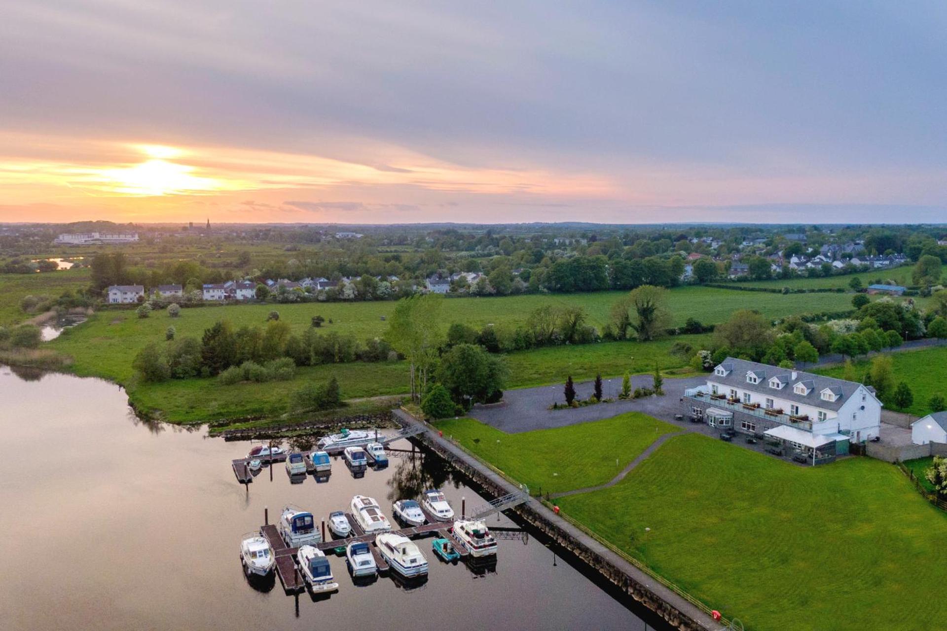 Moycarn Lodge & Marina Ballinasloe Exterior foto